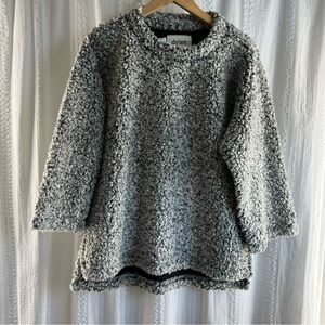 Dylan Los Angeles Faux Fur‎ Pullover Fleece Soft Cozy